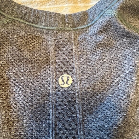 Lululemon Swiftly Tech Long Sleeve Shirt – Heather Grey, XS (Size 2) - Picture 6 of 6